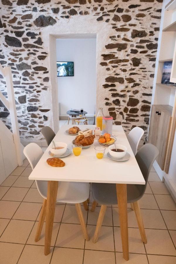 Le Pin-en-MaugesLe Duplex A Mimine公寓 外观 照片